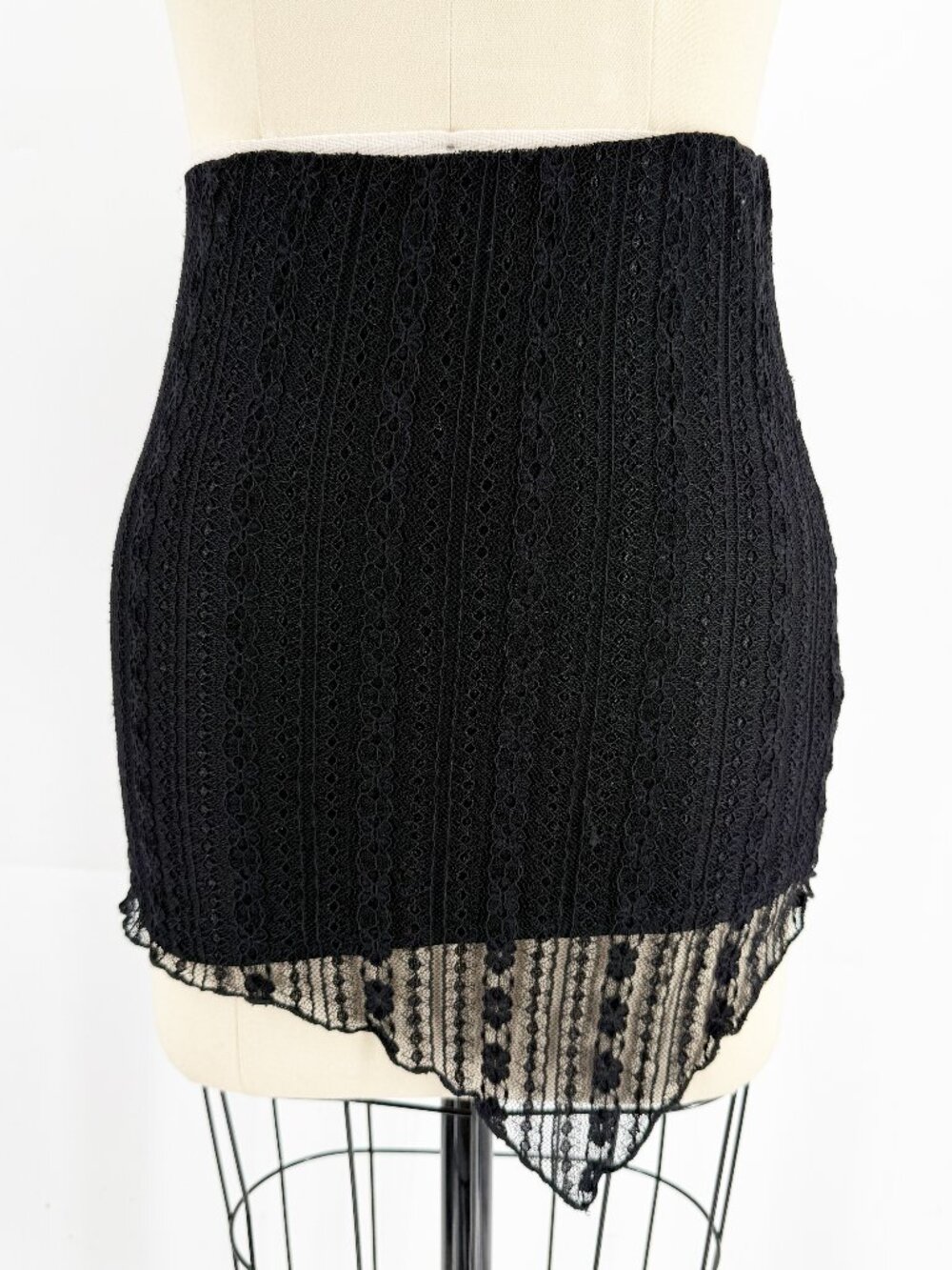Princess Polly Lacy Overlay Stretch Lace Asymmetrical Mini Skirt Black 4 - Picture 3 of 8